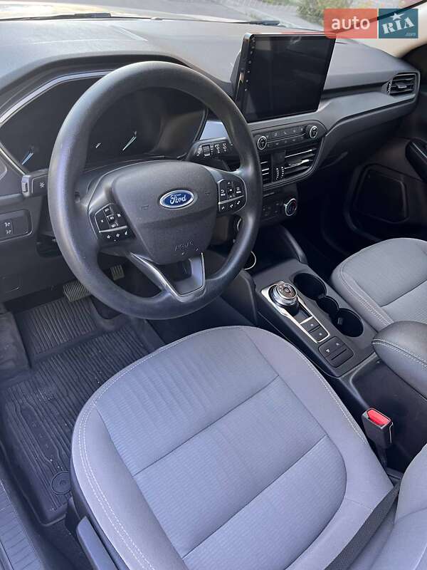 Внедорожник / Кроссовер Ford Escape 2019 в Горишних Плавнях