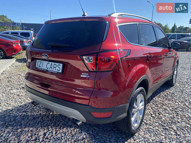 Внедорожник / Кроссовер Ford Escape 2018 в Львове