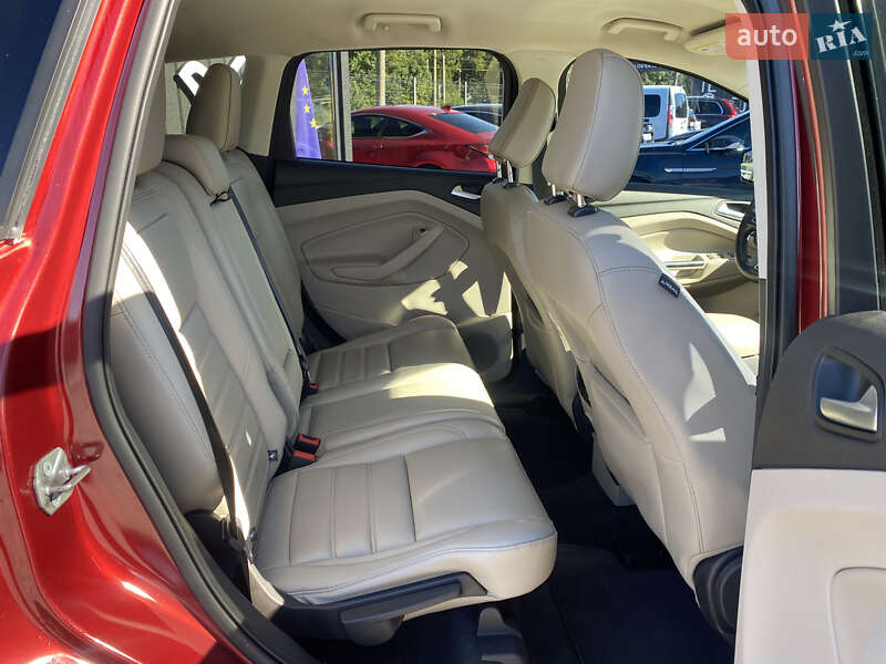 Внедорожник / Кроссовер Ford Escape 2018 в Львове