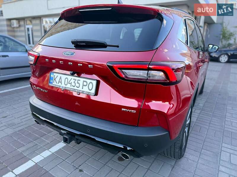 Внедорожник / Кроссовер Ford Escape 2023 в Киеве