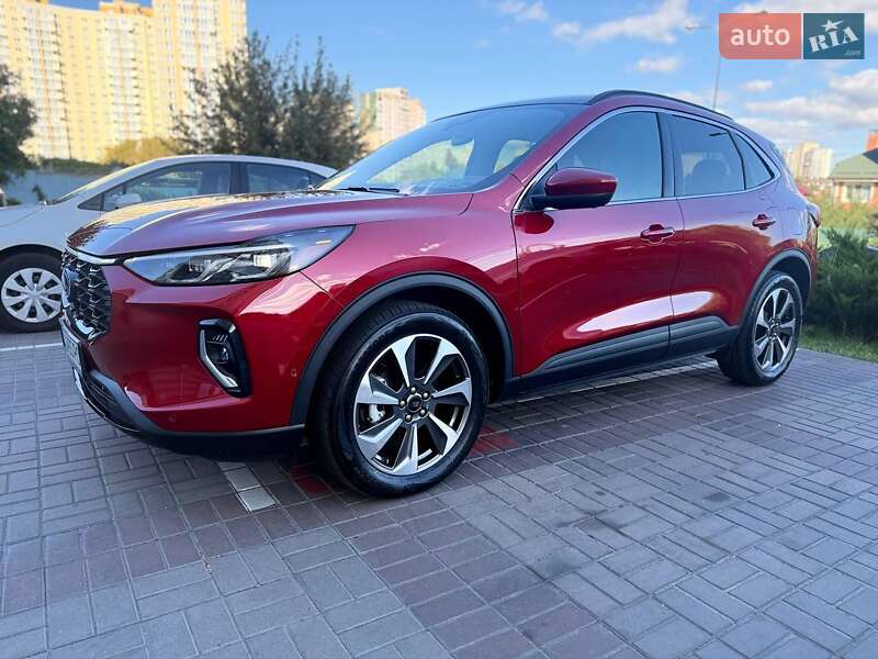 Внедорожник / Кроссовер Ford Escape 2023 в Киеве