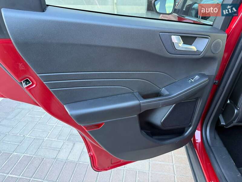 Внедорожник / Кроссовер Ford Escape 2023 в Киеве