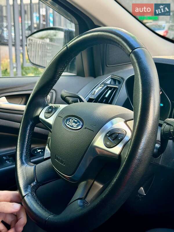Позашляховик / Кросовер Ford Escape 2015 в Києві