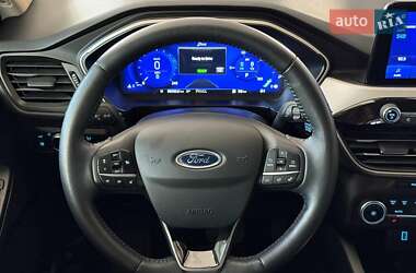 Внедорожник / Кроссовер Ford Escape 2020 в 