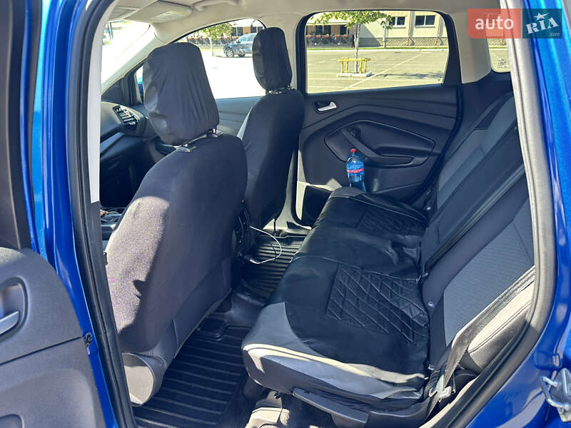 Внедорожник / Кроссовер Ford Escape 2018 в Киеве