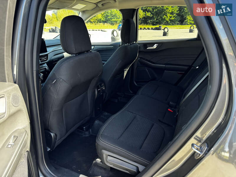 Внедорожник / Кроссовер Ford Escape 2024 в Львове
