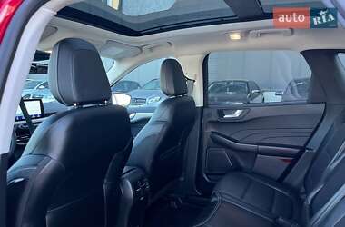 Внедорожник / Кроссовер Ford Escape 2022 в 