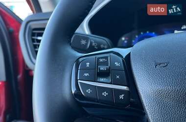 Внедорожник / Кроссовер Ford Escape 2022 в 