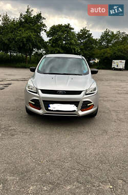 Внедорожник / Кроссовер Ford Escape 2015 в Умани