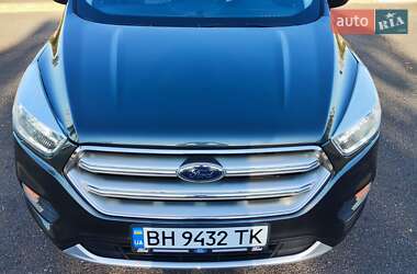 Внедорожник / Кроссовер Ford Escape 2017 в 