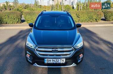 Внедорожник / Кроссовер Ford Escape 2017 в 