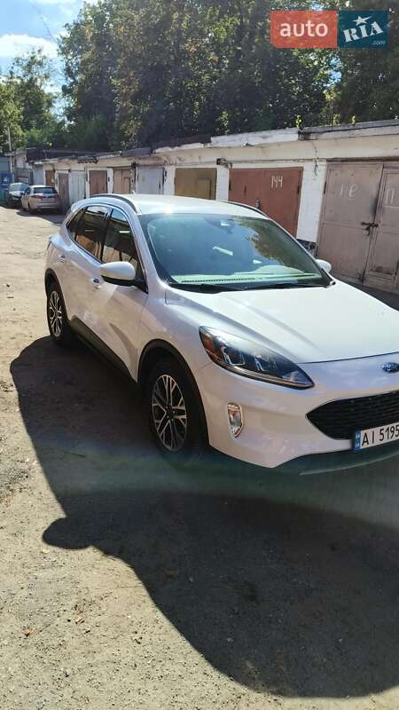 Позашляховик / Кросовер Ford Escape 2020 в Києві