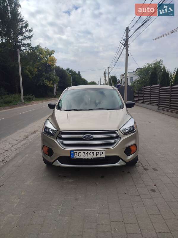 Внедорожник / Кроссовер Ford Escape 2017 в Львове