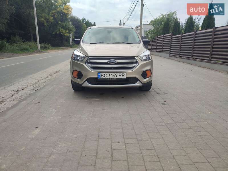 Внедорожник / Кроссовер Ford Escape 2017 в Львове
