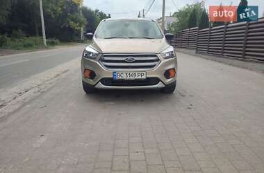 Внедорожник / Кроссовер Ford Escape 2017 в 