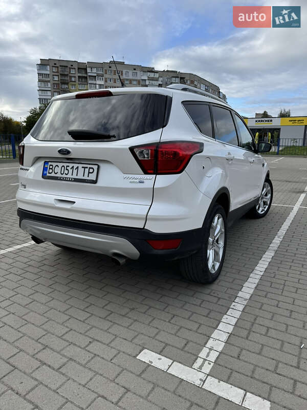 Внедорожник / Кроссовер Ford Escape 2019 в Шептицькому