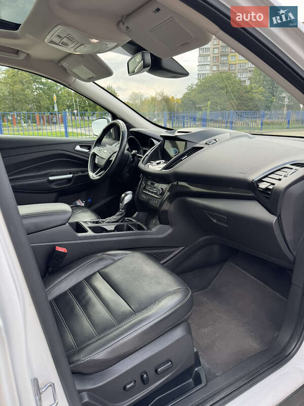Внедорожник / Кроссовер Ford Escape 2019 в Шептицькому