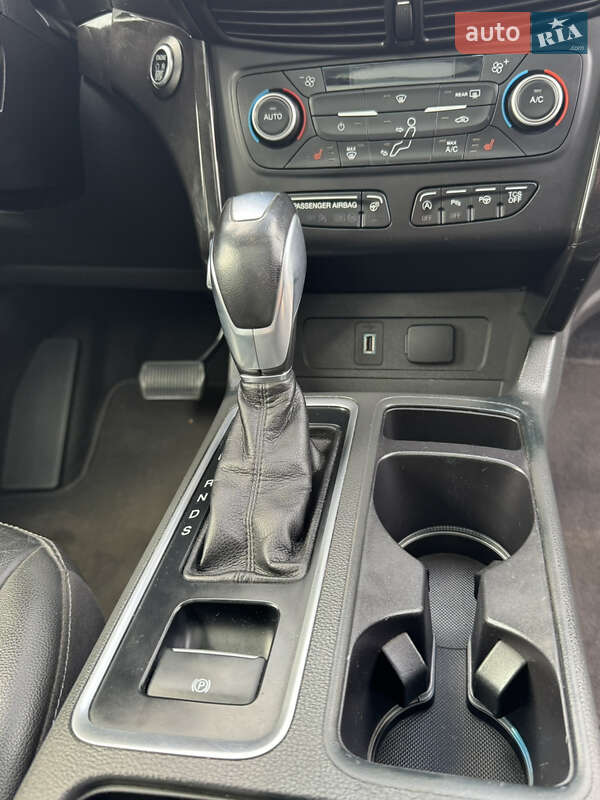 Внедорожник / Кроссовер Ford Escape 2019 в Шептицькому