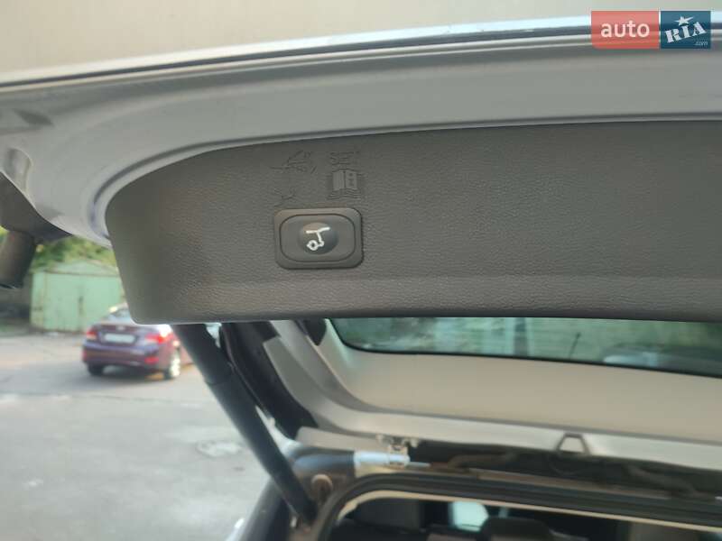 Внедорожник / Кроссовер Ford Escape 2016 в Киеве фото 9 Внедорожник / Кроссовер Ford Escape 2016 в Киеве