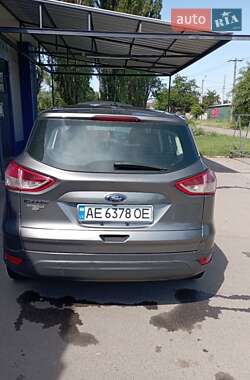 Внедорожник / Кроссовер Ford Escape 2014 в 
