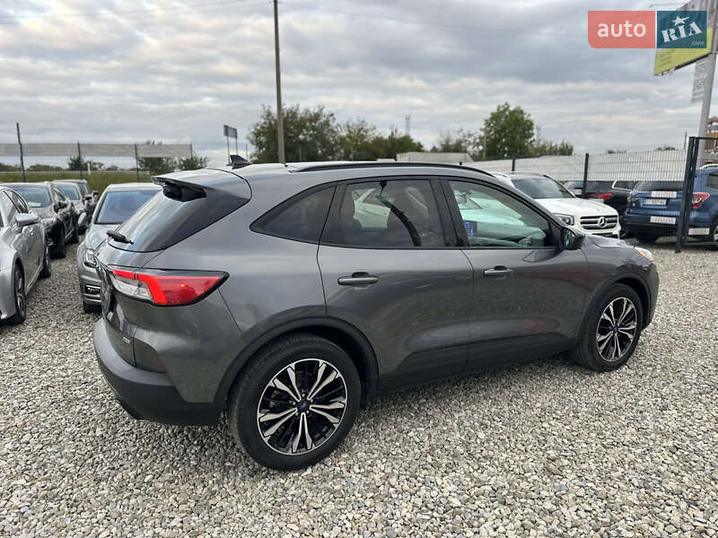 Внедорожник / Кроссовер Ford Escape 2021 в Ивано-Франковске