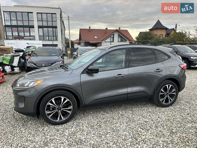 Внедорожник / Кроссовер Ford Escape 2021 в Ивано-Франковске