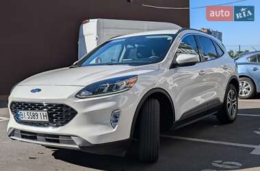 Внедорожник / Кроссовер Ford Escape 2019 в 