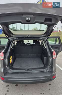 Внедорожник / Кроссовер Ford Escape 2014 в 