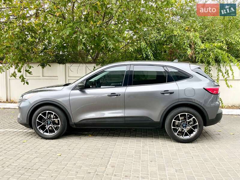 Внедорожник / Кроссовер Ford Escape 2021 в Одессе