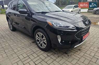 Внедорожник / Кроссовер Ford Escape 2021 в 
