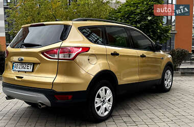 Внедорожник / Кроссовер Ford Escape 2014 в 