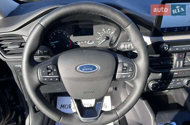 Внедорожник / Кроссовер Ford Escape 2022 в 