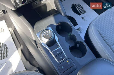 Внедорожник / Кроссовер Ford Escape 2022 в 