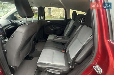 Внедорожник / Кроссовер Ford Escape 2019 в 