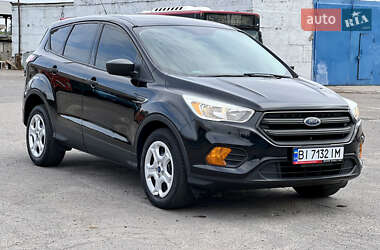Внедорожник / Кроссовер Ford Escape 2017 в 