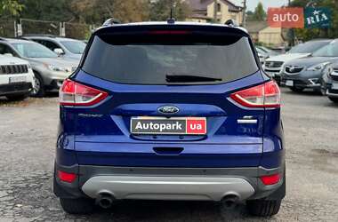 Внедорожник / Кроссовер Ford Escape 2015 в 