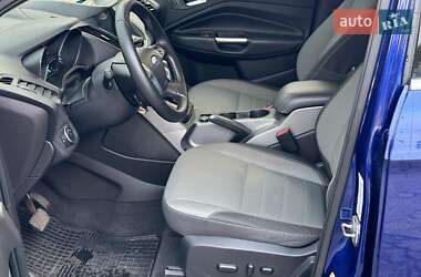 Внедорожник / Кроссовер Ford Escape 2015 в 