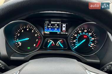 Внедорожник / Кроссовер Ford Escape 2015 в 