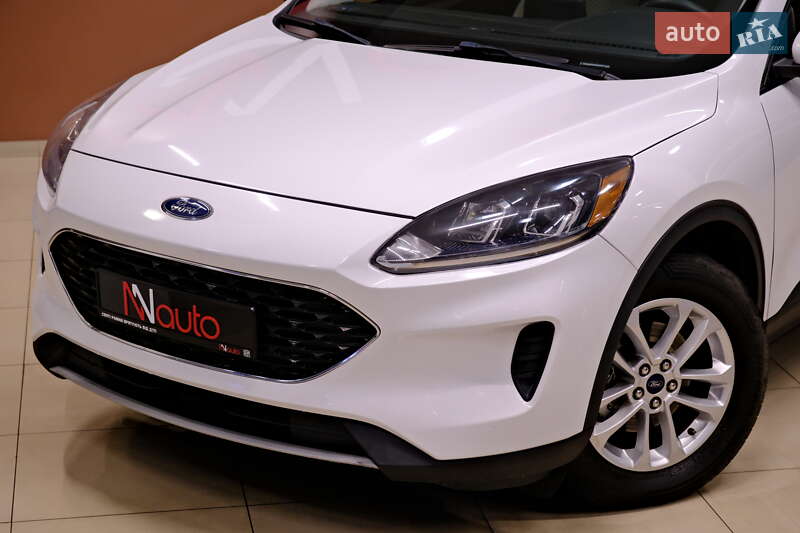 Внедорожник / Кроссовер Ford Escape 2021 в Одессе