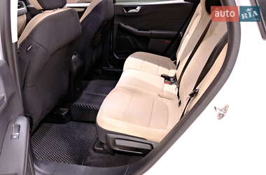 Внедорожник / Кроссовер Ford Escape 2021 в 