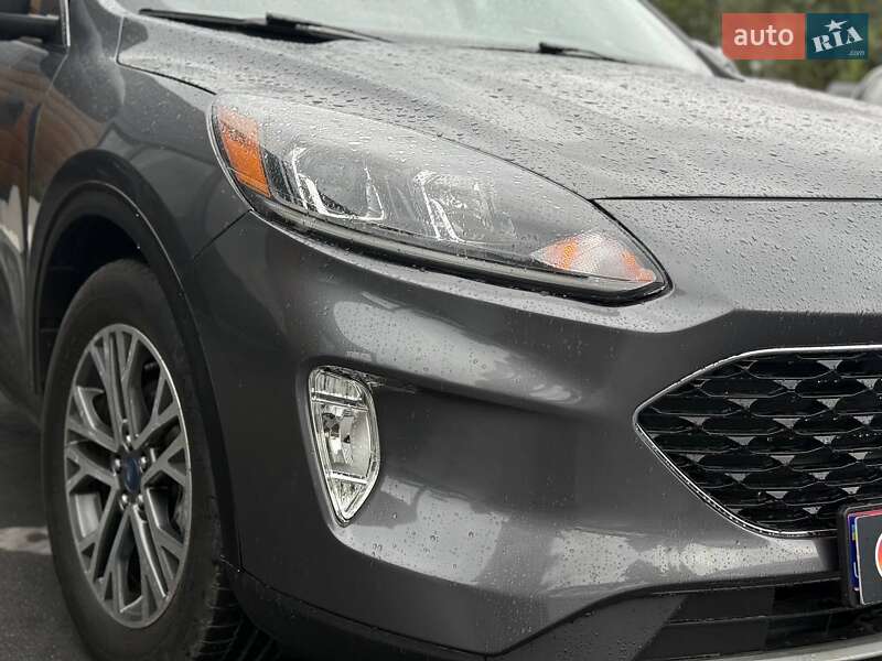 Внедорожник / Кроссовер Ford Escape 2021 в Ровно