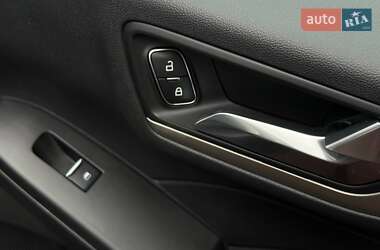 Внедорожник / Кроссовер Ford Escape 2021 в 