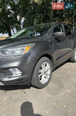 Позашляховик / Кросовер Ford Escape 2018 в 