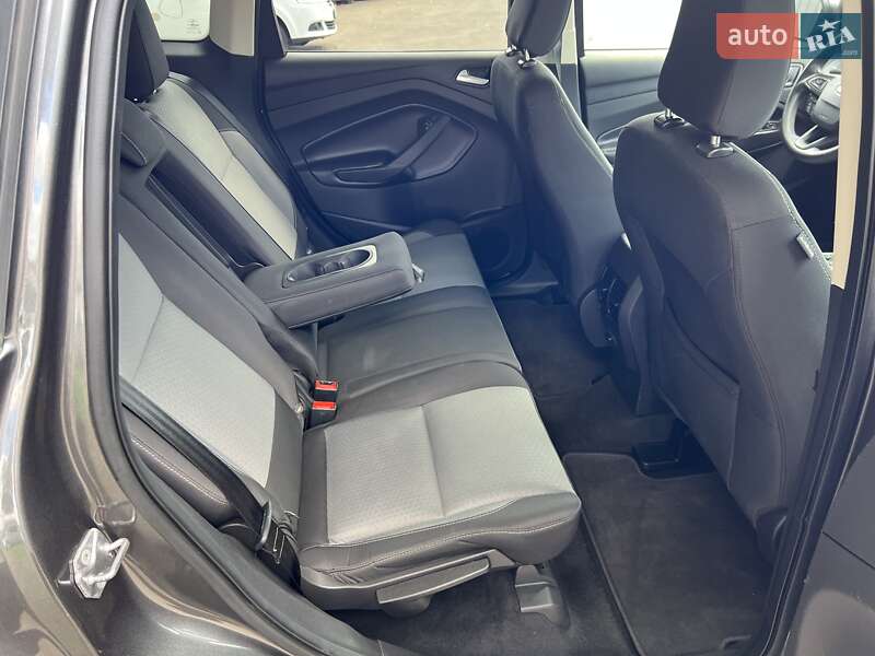 Внедорожник / Кроссовер Ford Escape 2018 в Киеве