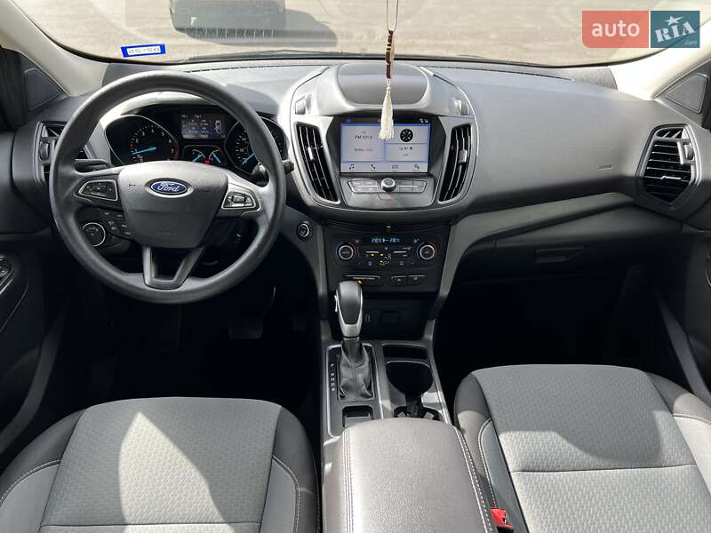 Внедорожник / Кроссовер Ford Escape 2018 в Киеве