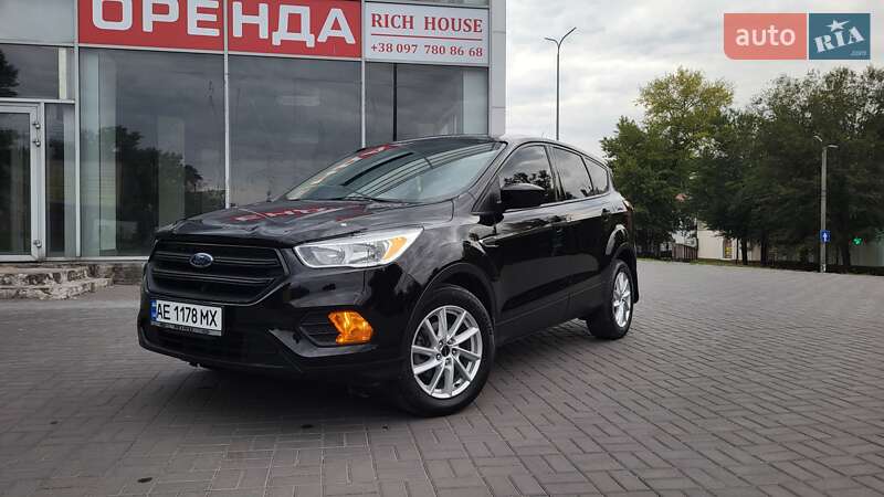 Внедорожник / Кроссовер Ford Escape 2017 в Каменском