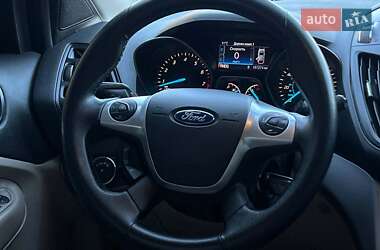 Внедорожник / Кроссовер Ford Escape 2014 в 
