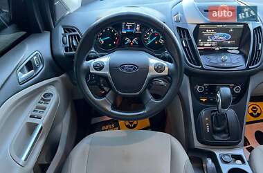 Внедорожник / Кроссовер Ford Escape 2014 в 
