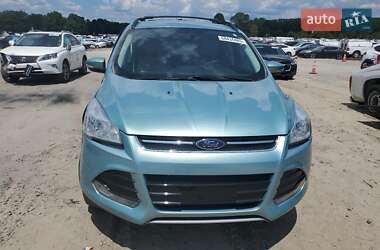 Внедорожник / Кроссовер Ford Escape 2013 в 