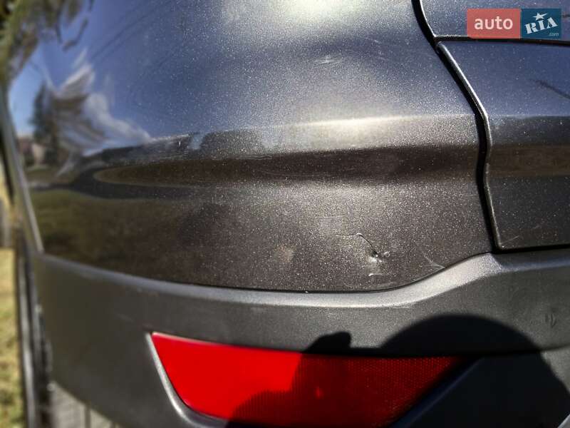 Позашляховик / Кросовер Ford Escape 2016 в Харкові